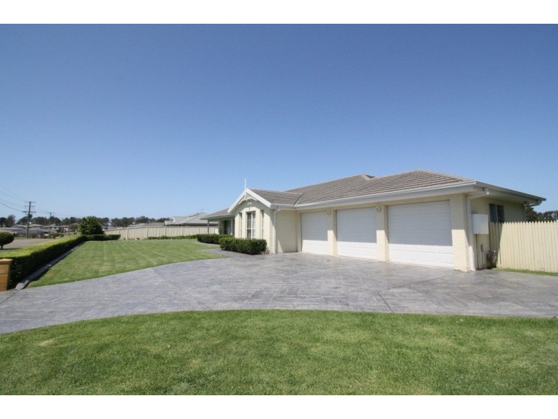 68 Forbes Crescent, Cliftleigh NSW 2321