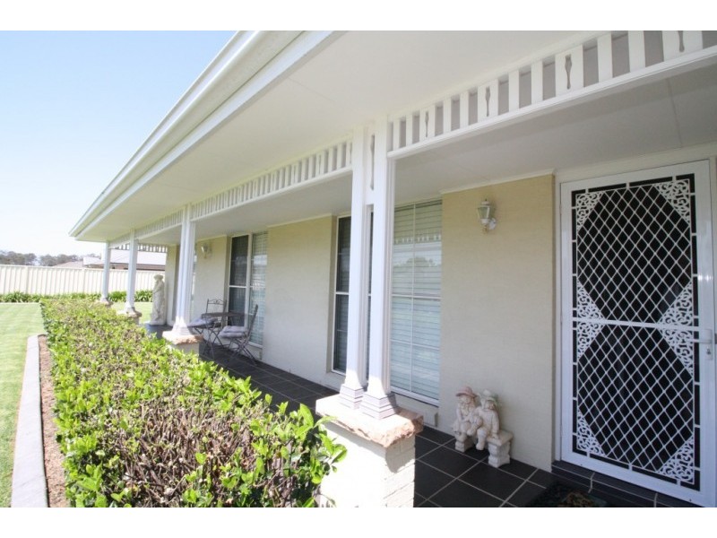 68 Forbes Crescent, Cliftleigh NSW 2321