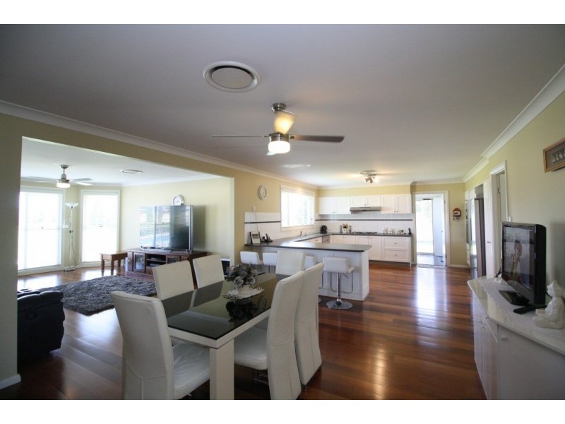 68 Forbes Crescent, Cliftleigh NSW 2321