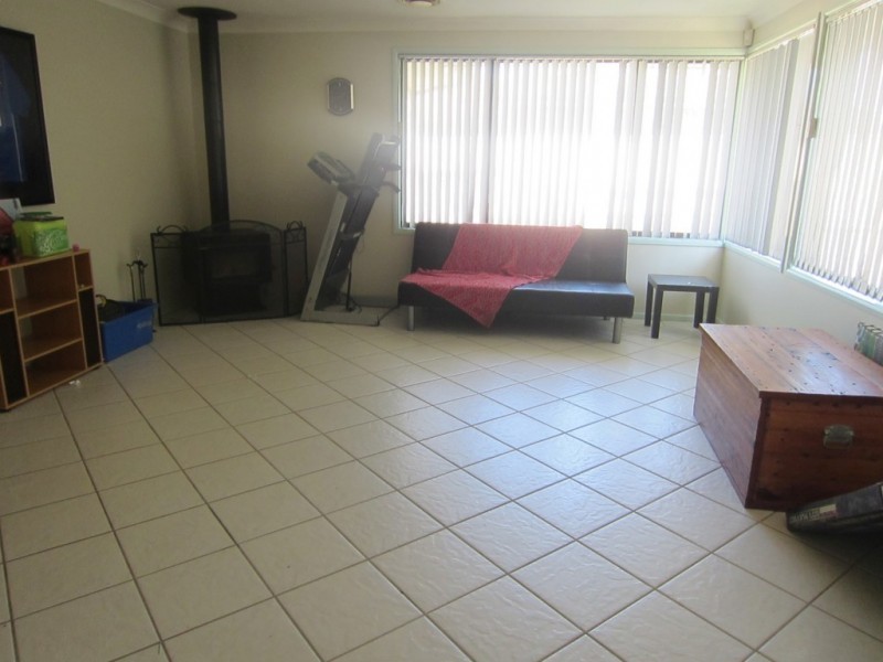 2 Parker Place, Kurri Kurri NSW 2327