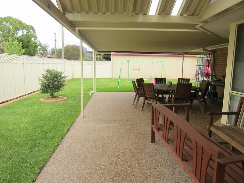 2 Waratah Street, Kurri Kurri NSW 2327