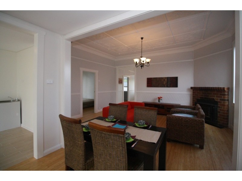 21 Eighth St, Weston NSW 2326