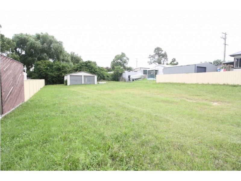 18 William Street, Abermain NSW 2326