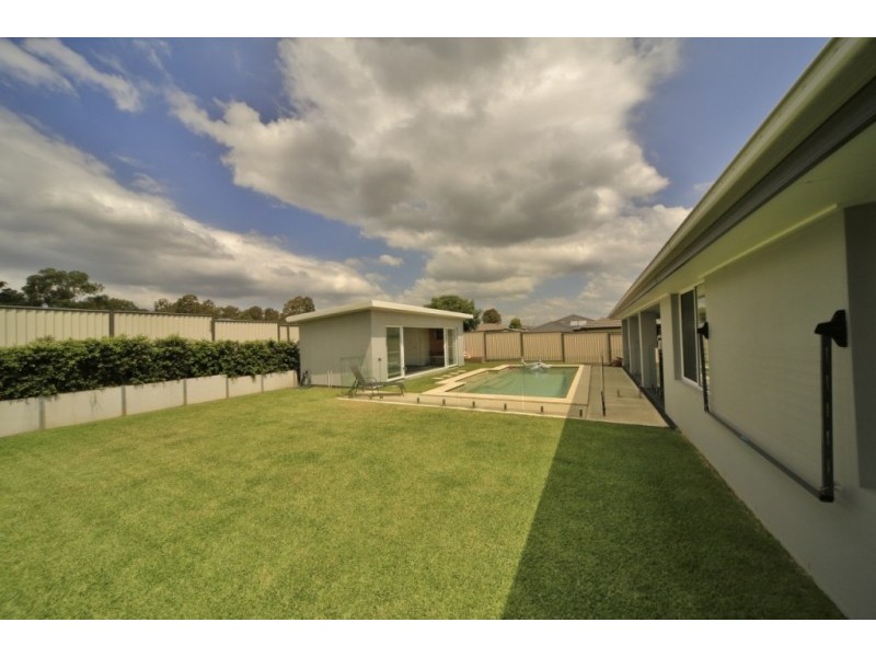 73 Radford Street, Cliftleigh NSW 2321