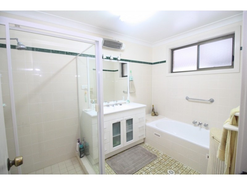 32 Main Road, Heddon Greta NSW 2321