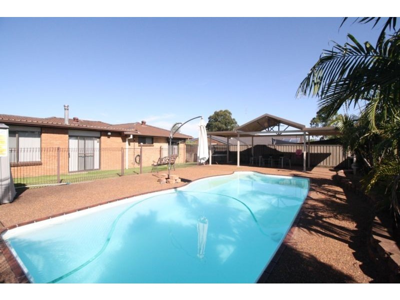 10 James Street, Kurri Kurri NSW 2327