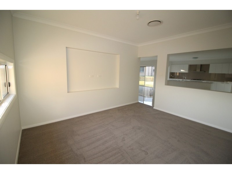 16A Woodlands Drive, Weston NSW 2326