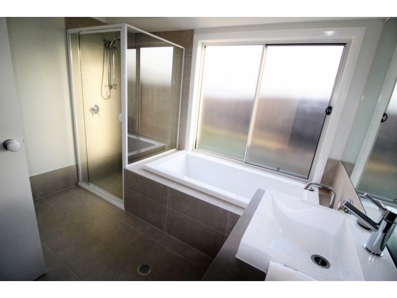 16A Woodlands Drive, Weston NSW 2326