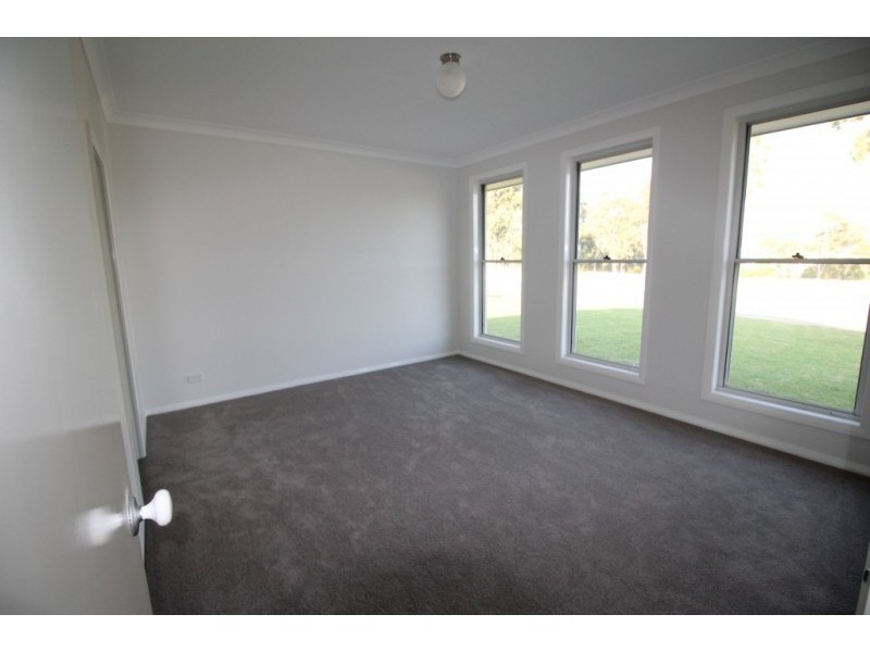 16A Woodlands Drive, Weston NSW 2326