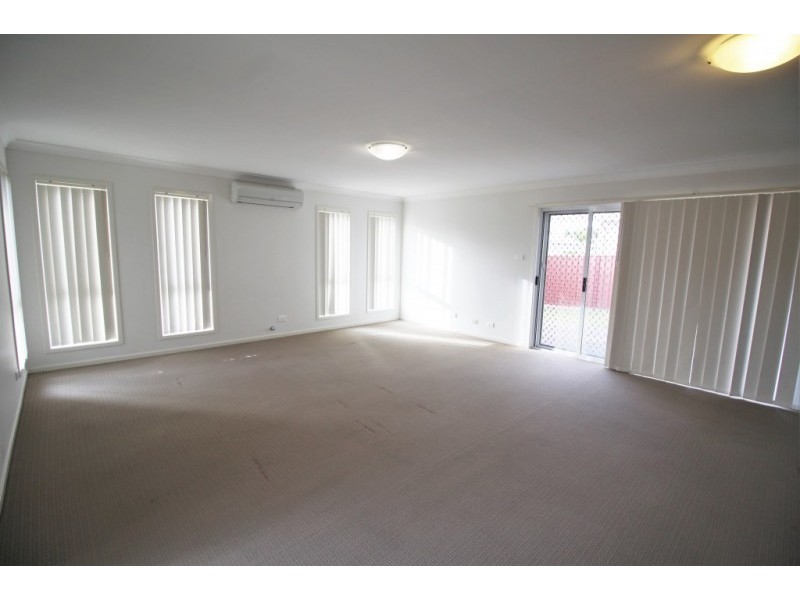 1/64 Deakin Street, Kurri Kurri NSW 2327