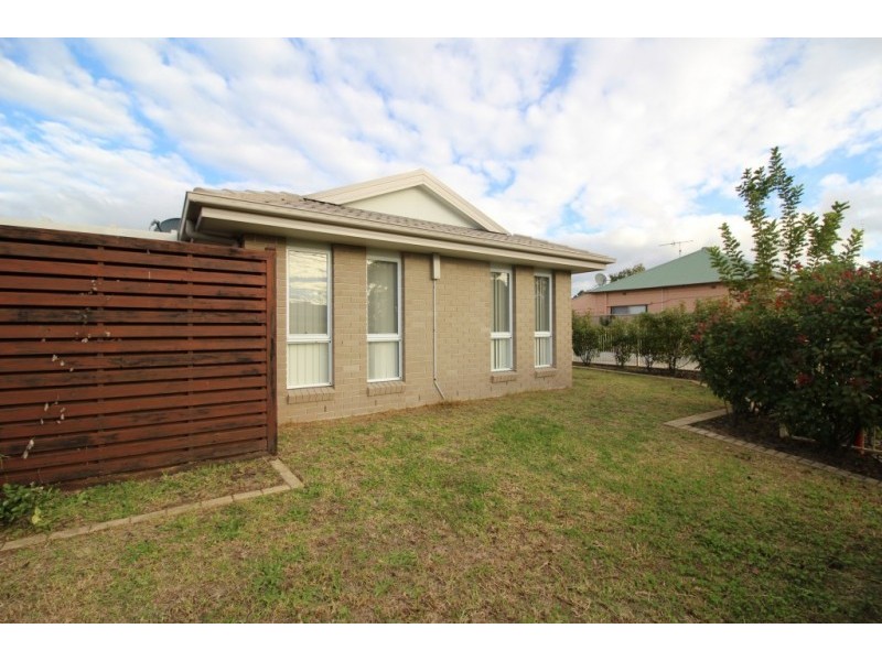 1/64 Deakin Street, Kurri Kurri NSW 2327
