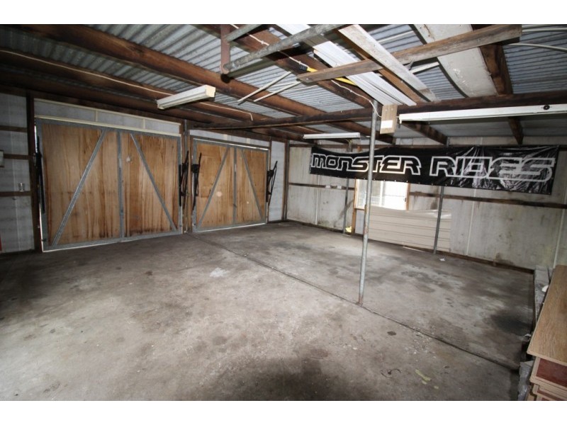 5 Third Street, Weston NSW 2326