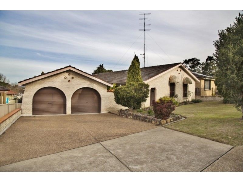 8 Butler Parade, Kurri Kurri NSW 2327