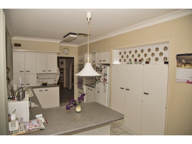 8 Butler Parade, Kurri Kurri NSW 2327