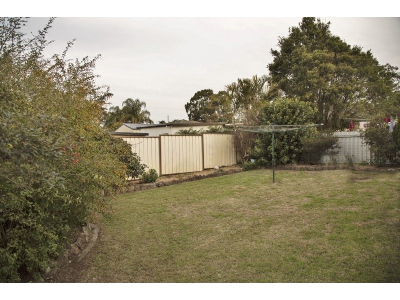 8 Butler Parade, Kurri Kurri NSW 2327