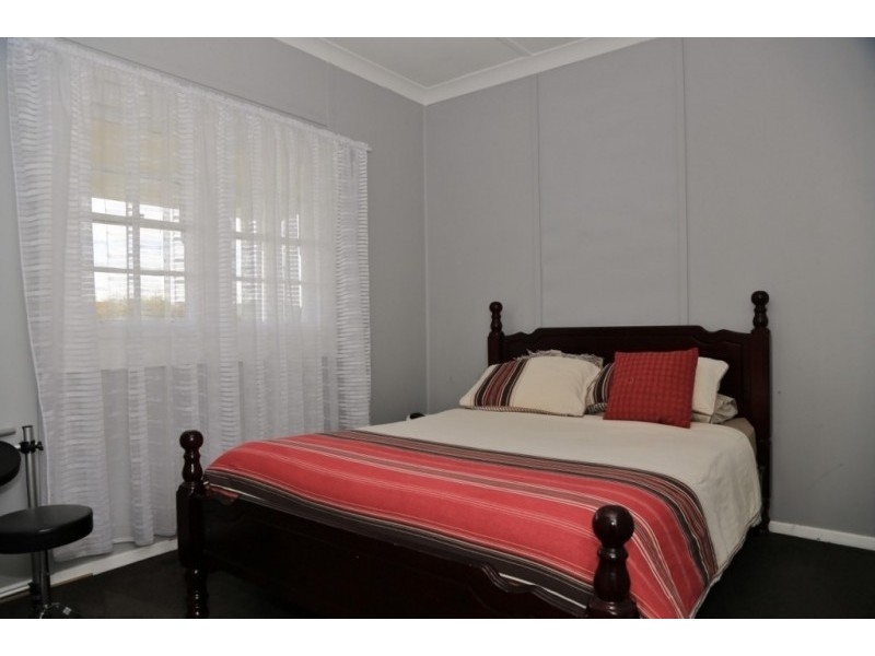 6 Maitland Street, Kurri Kurri NSW 2327