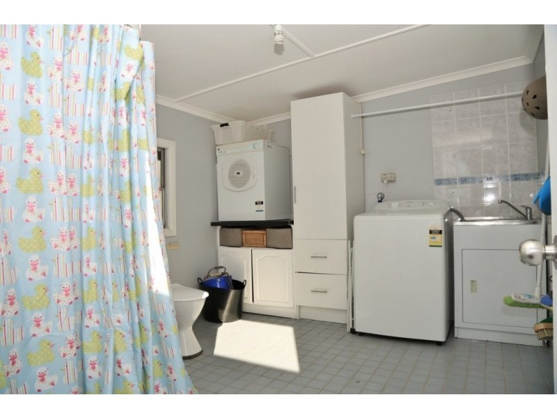 6 Maitland Street, Kurri Kurri NSW 2327