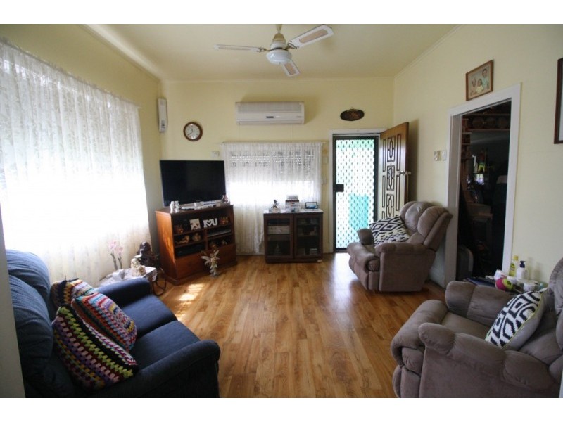 55 Charles Street, Abermain NSW 2326