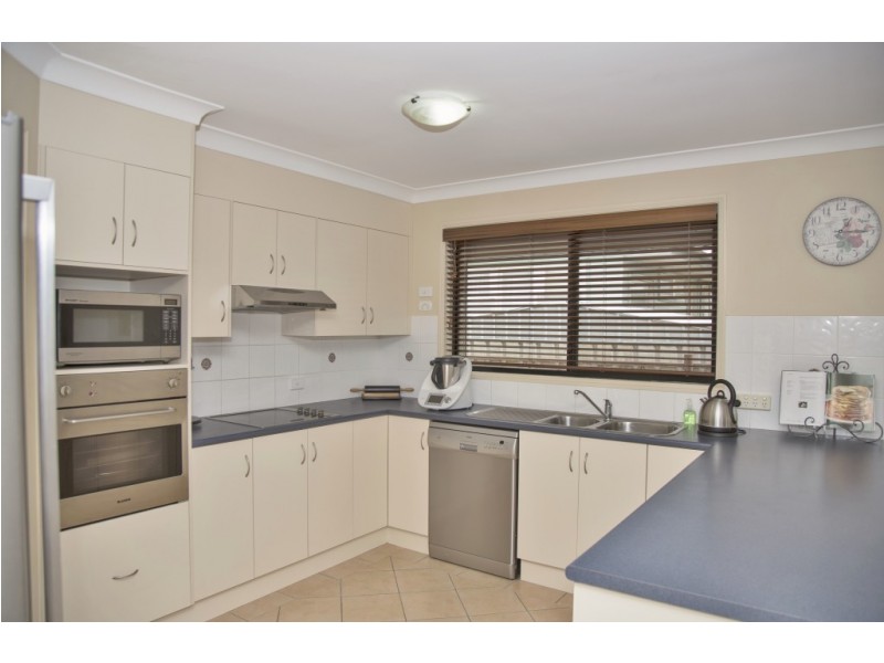 19 Main Road, Heddon Greta NSW 2321