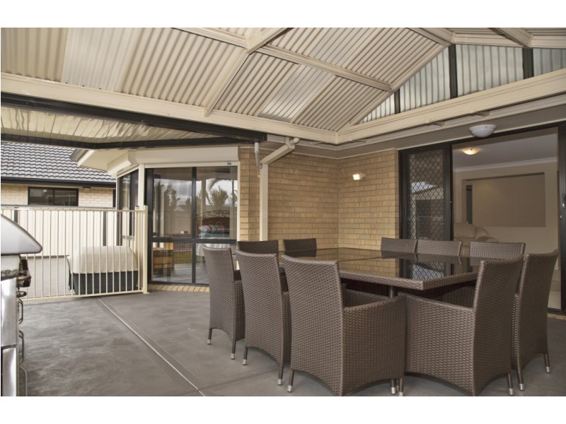 19 Main Road, Heddon Greta NSW 2321