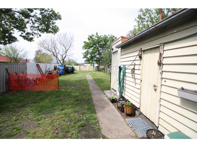 42 Brunker Street, Kurri Kurri NSW 2327