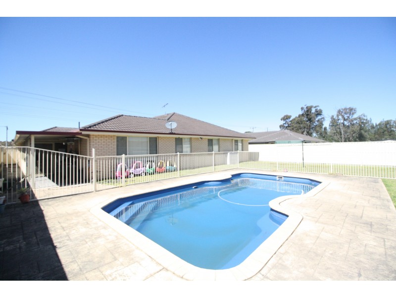 11 Hall Street, Heddon Greta NSW 2321