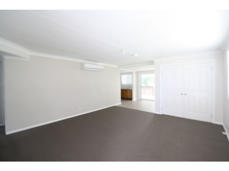 16 William Street, Abermain NSW 2326