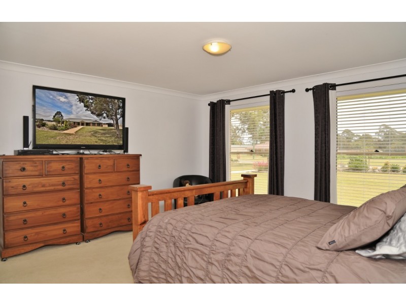 56 Forbes Crescent, Cliftleigh NSW 2321