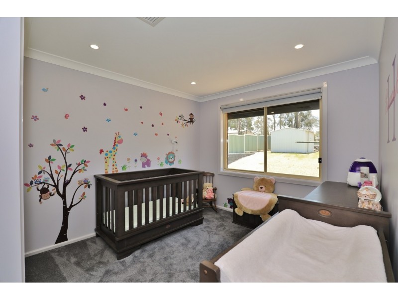 9 Kookaburra Close, Weston NSW 2326