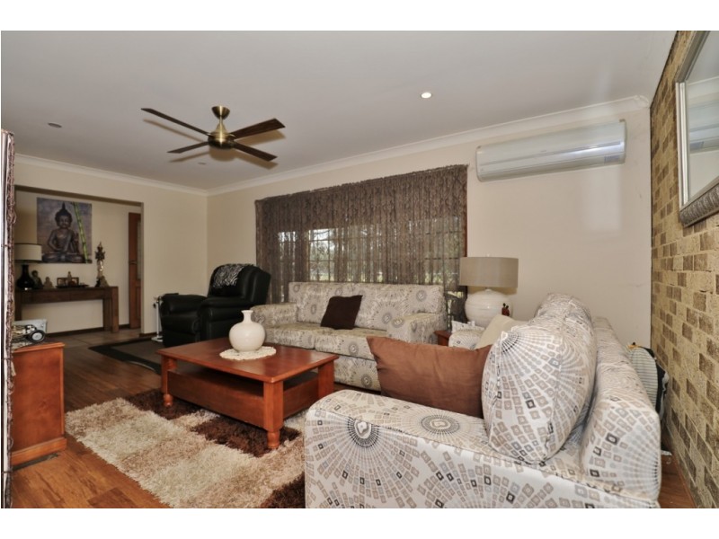 53 Frame Drive, Abermain NSW 2326