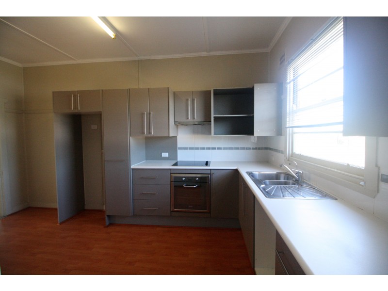 28 Daniel Street, Cessnock NSW 2325