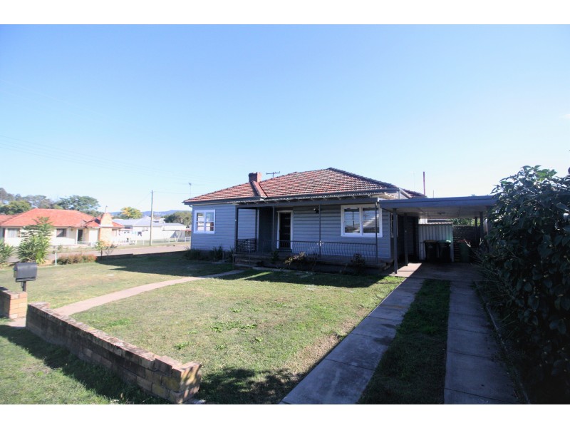 28 Daniel Street, Cessnock NSW 2325