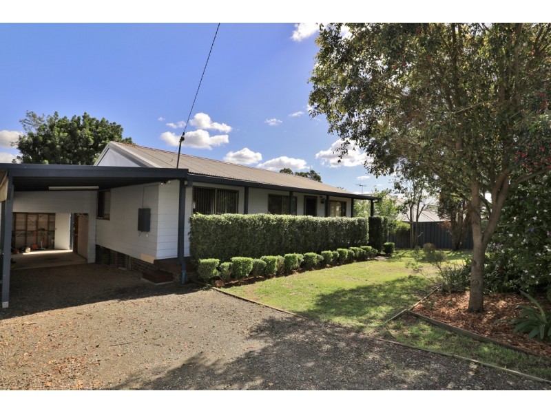 18 Branxton Street, Greta NSW 2334