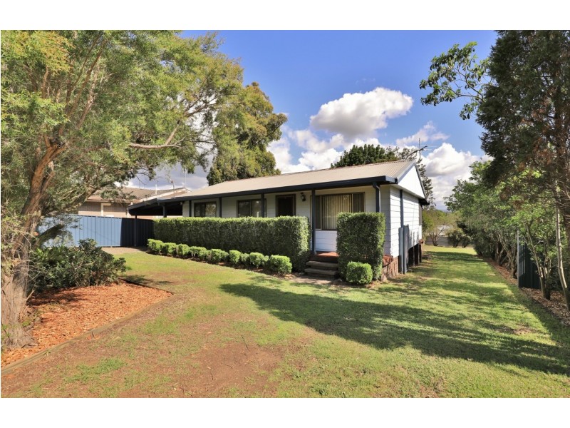 18 Branxton Street, Greta NSW 2334