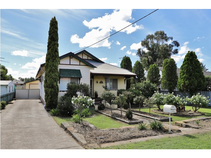 38 Anzac Avenue, Cessnock NSW 2325