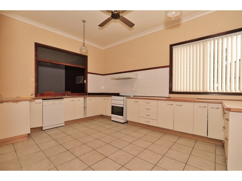 38 Anzac Avenue, Cessnock NSW 2325