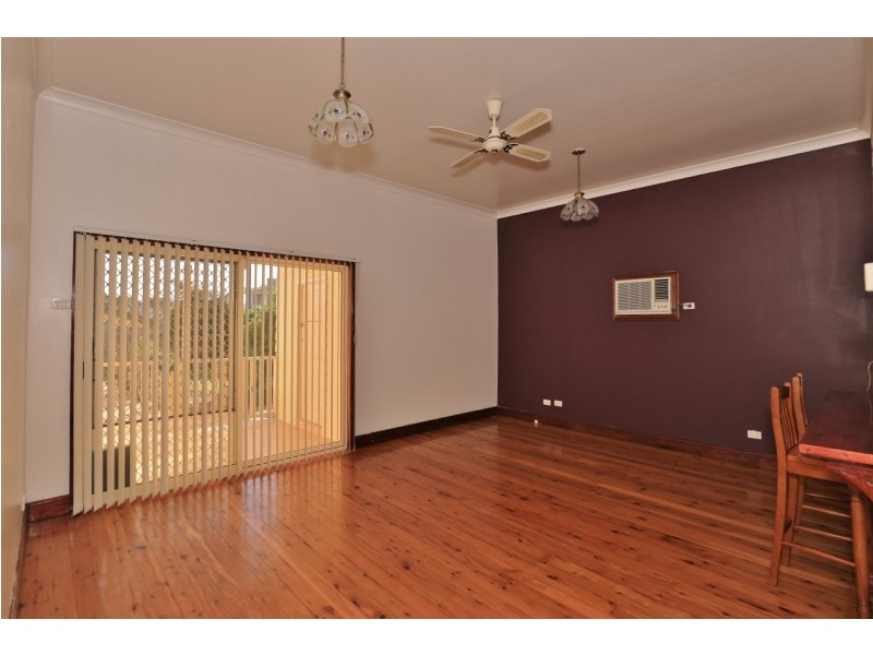 38 Anzac Avenue, Cessnock NSW 2325