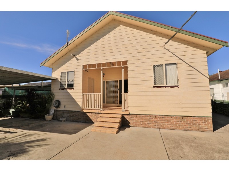 38 Anzac Avenue, Cessnock NSW 2325