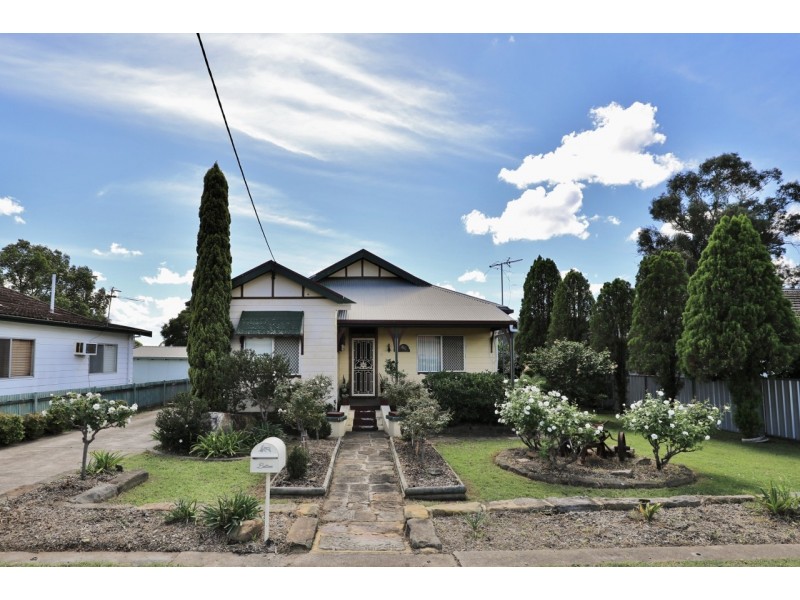 38 Anzac Avenue, Cessnock NSW 2325