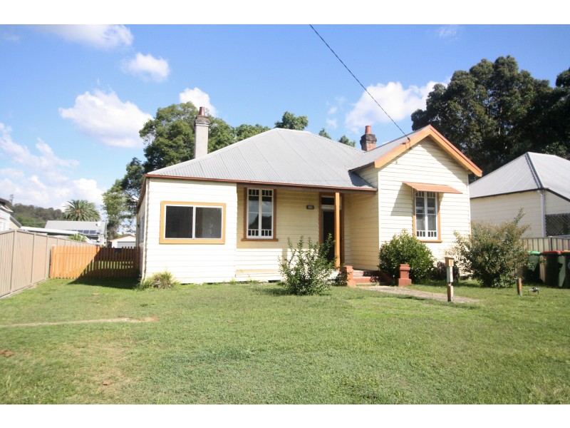 9 Newton Avenue, Cessnock NSW 2325