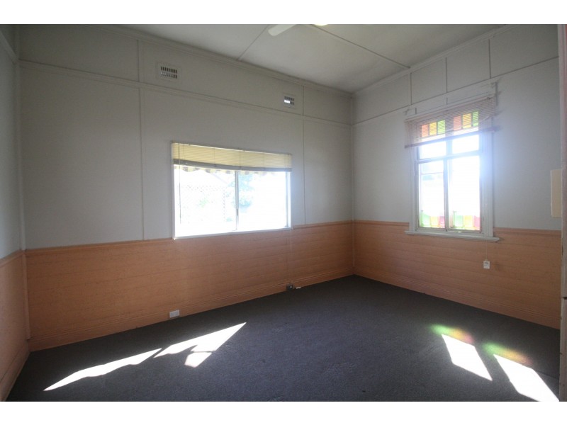 9 Newton Avenue, Cessnock NSW 2325