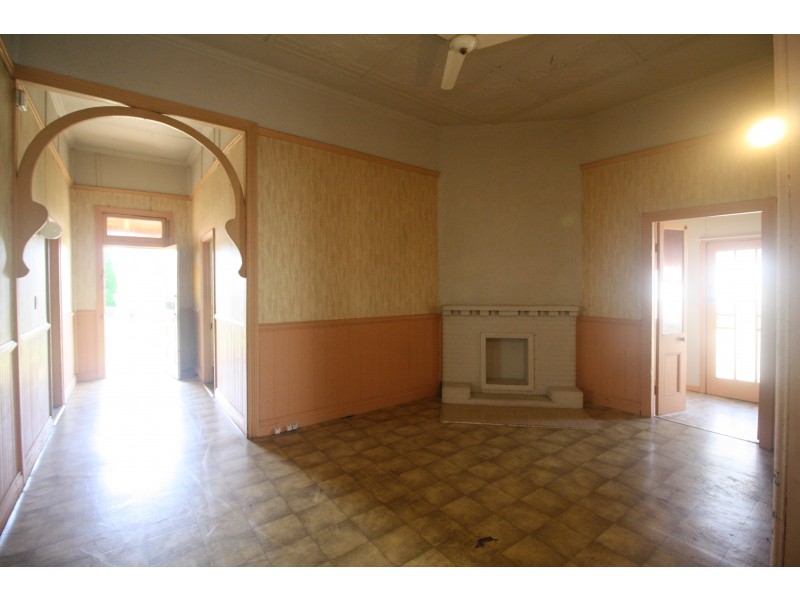 9 Newton Avenue, Cessnock NSW 2325