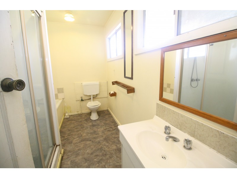 9 Newton Avenue, Cessnock NSW 2325