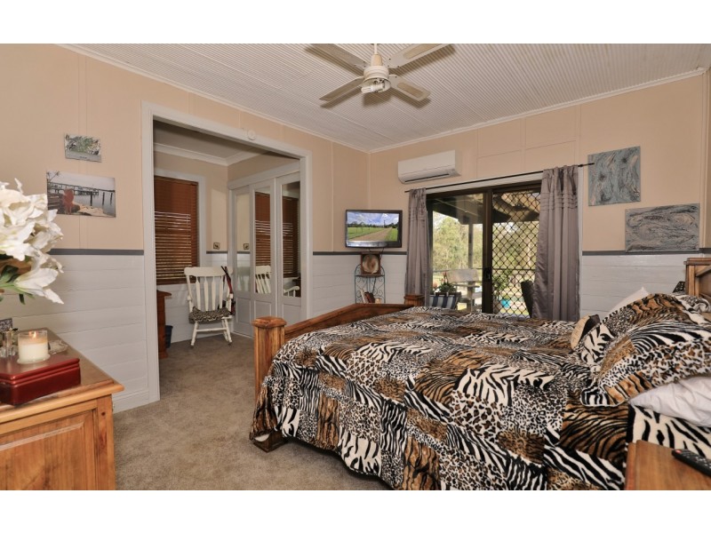 70 Boundary Street, Bishops Bridge NSW 2326