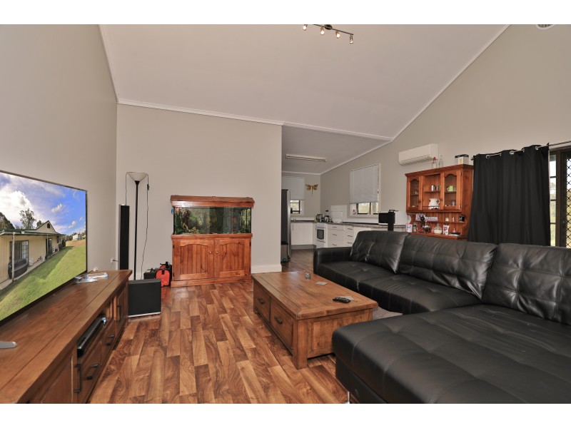 70 Boundary Street, Bishops Bridge NSW 2326