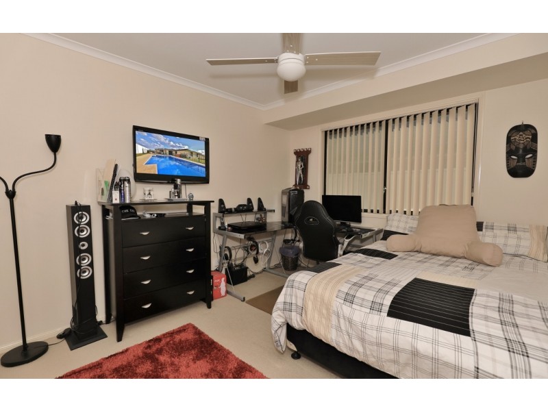 5 Ashton Drive, Heddon Greta NSW 2321