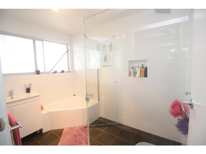 64 Adams Street, Heddon Greta NSW 2321