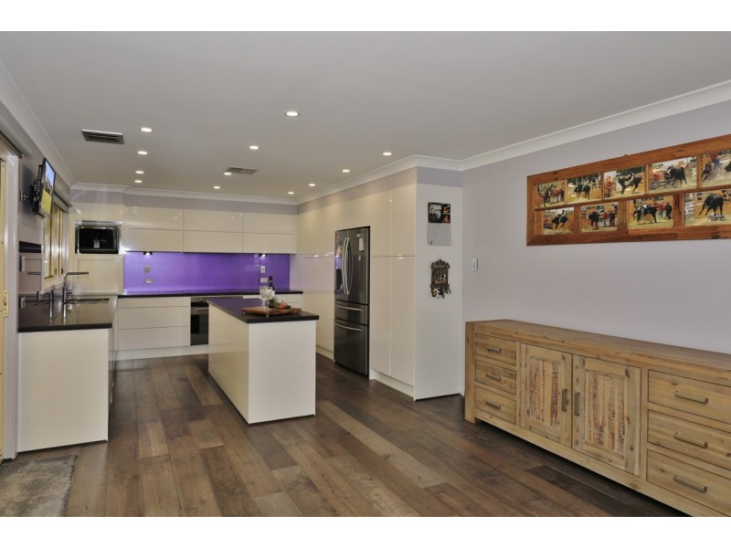 9 Kookaburra Close, Weston NSW 2326