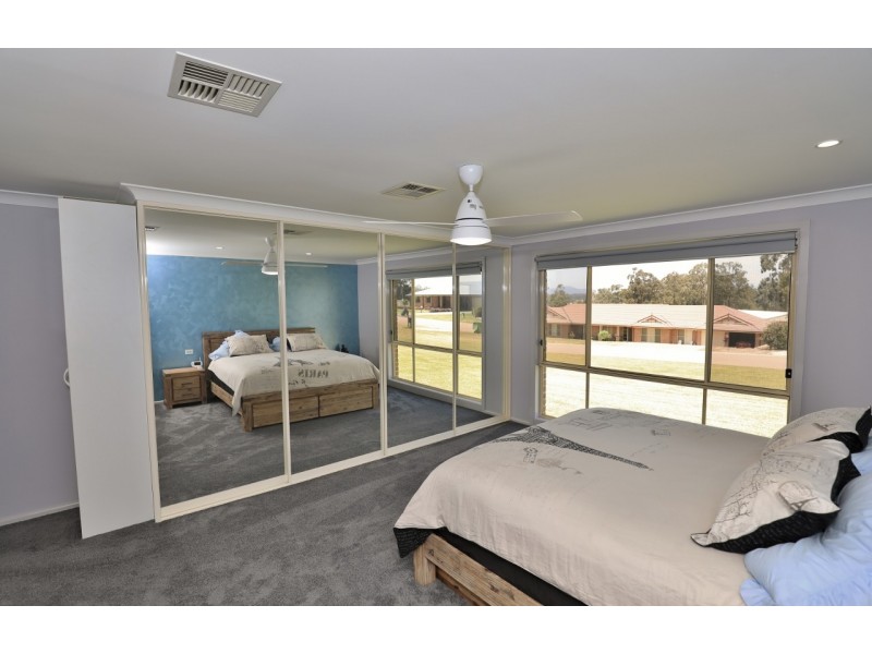 9 Kookaburra Close, Weston NSW 2326