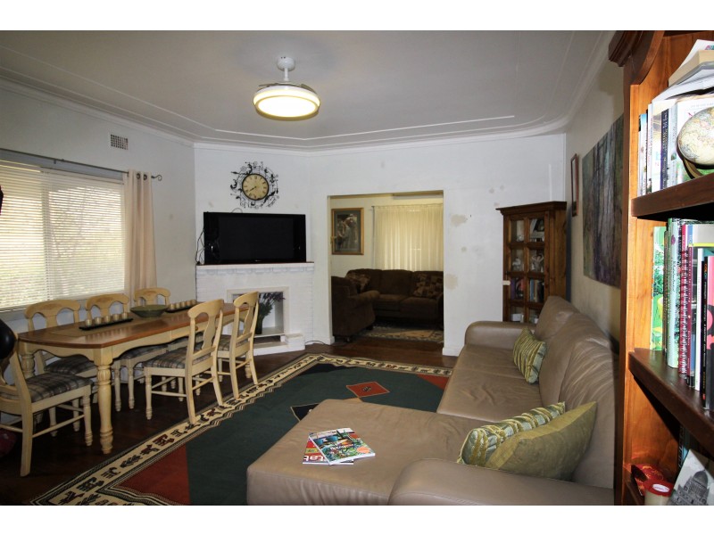 21 Quarrybylong Street, Cessnock NSW 2325